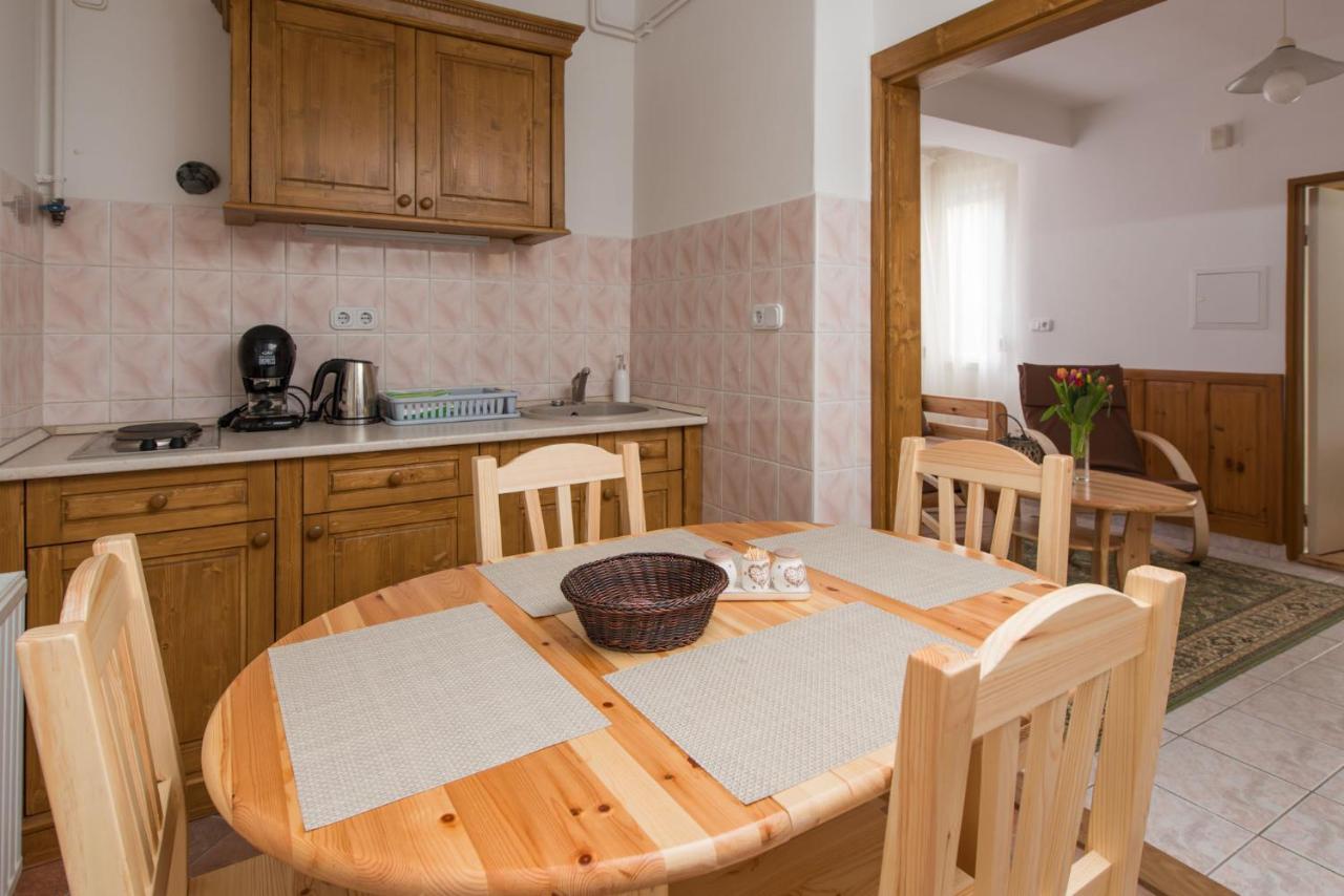 Hajdu Apartman 3. Hajdúszoboszló المظهر الخارجي الصورة