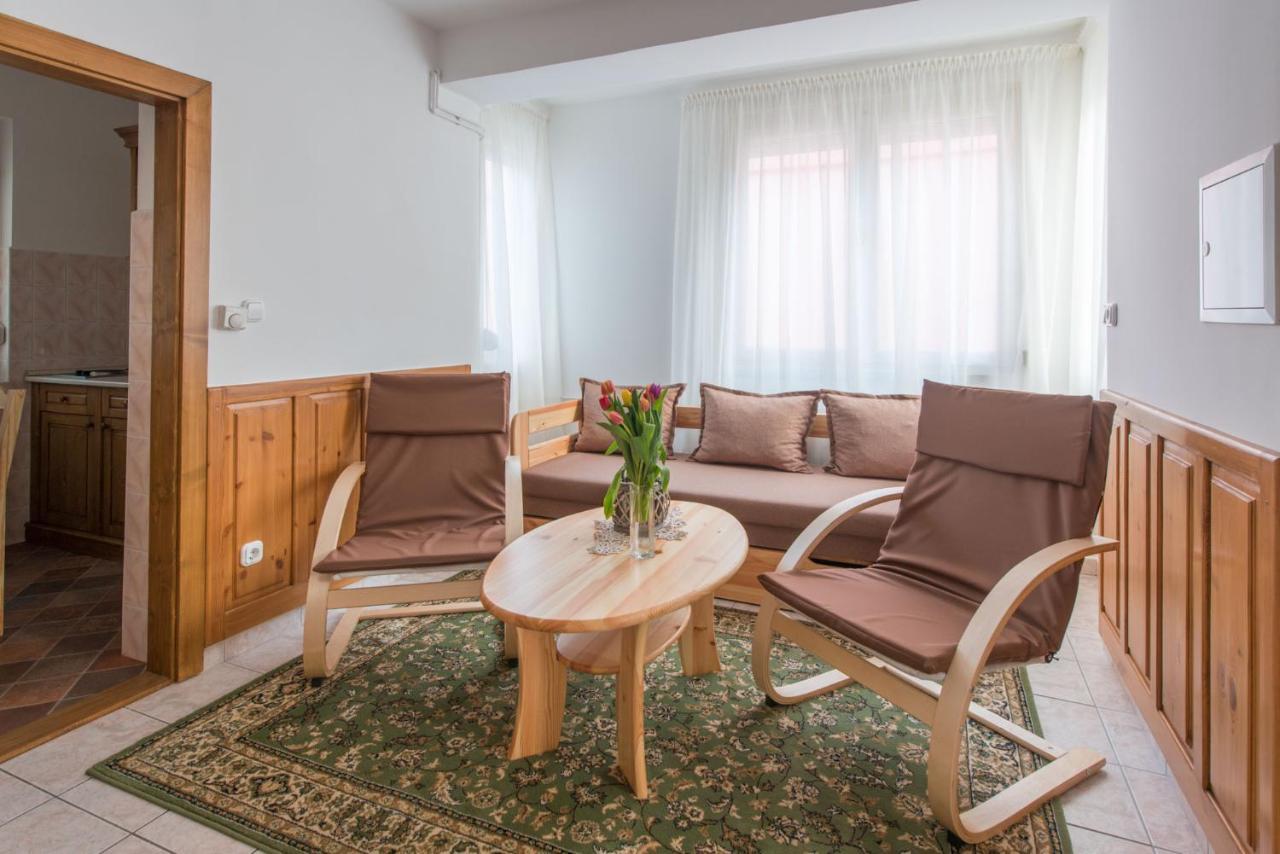 Hajdu Apartman 3. Hajdúszoboszló المظهر الخارجي الصورة