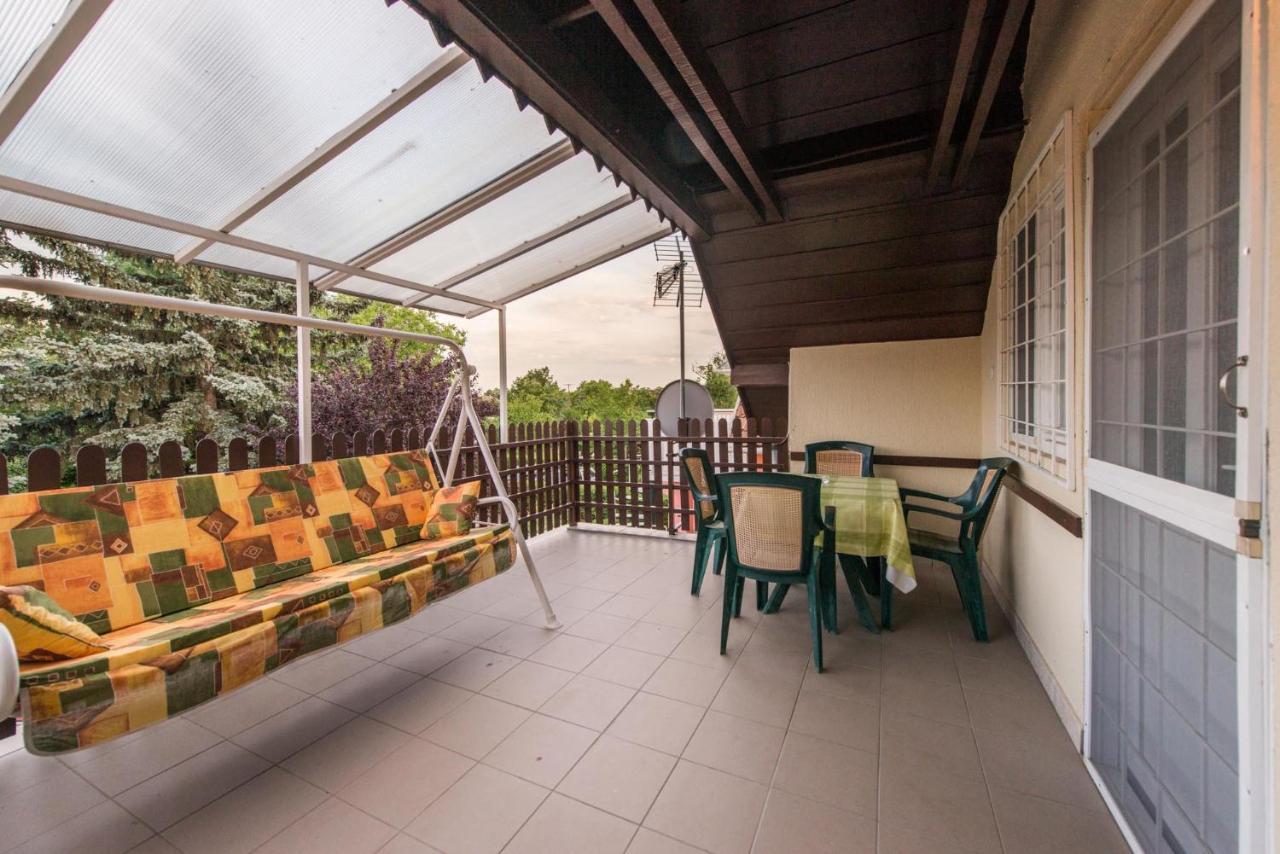 Hajdu Apartman 3. Hajdúszoboszló المظهر الخارجي الصورة
